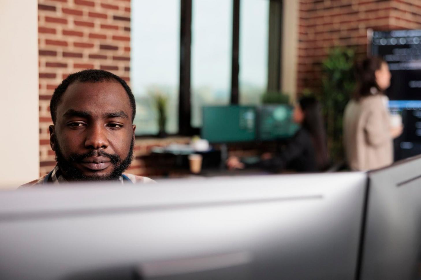 FluxIsSpark team collaborating on invoice automation solutions